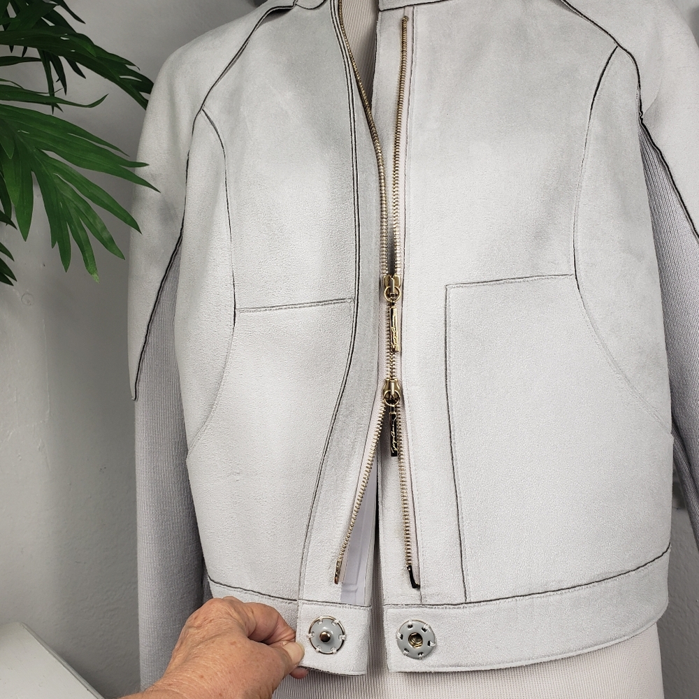 Giorgio Armani Gray - Cropped w/ Large Pockets - Minimalist Preppy Iconic  S